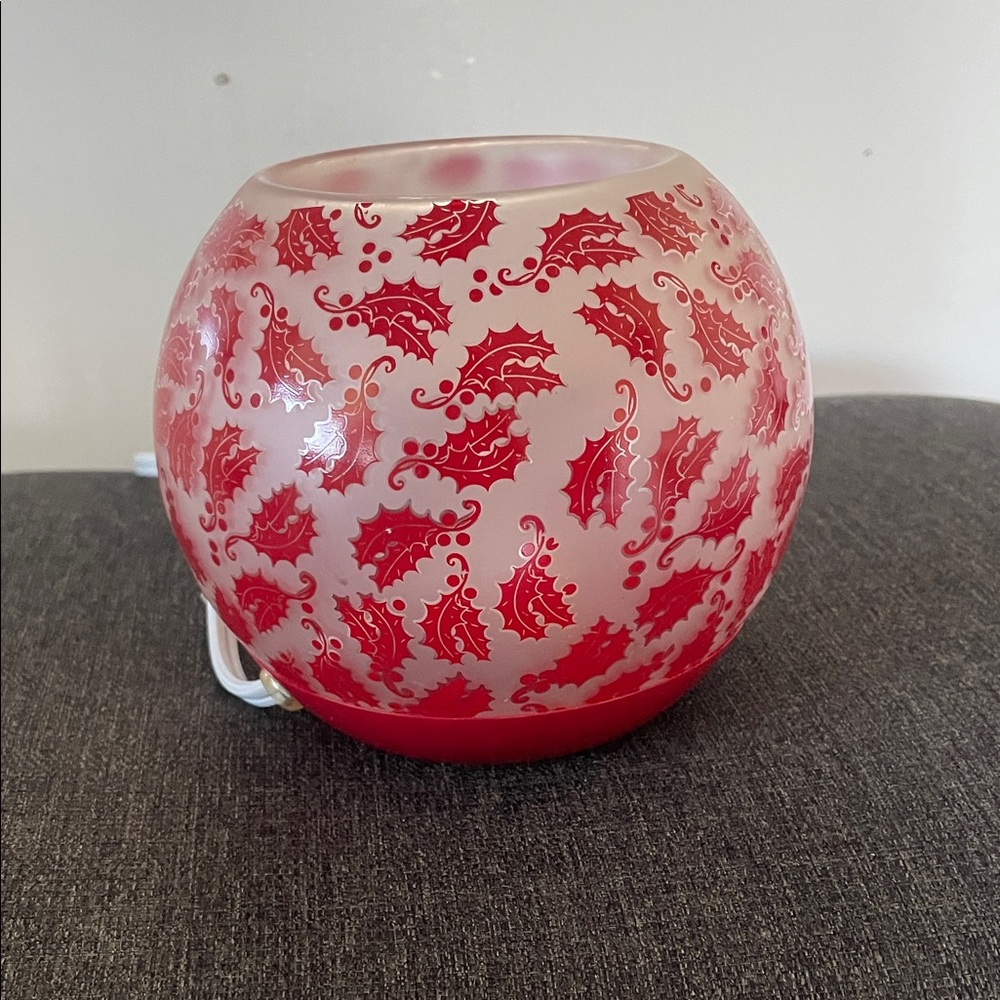 Partylite Red Holly Patterned Glass melt warmer New in Package.